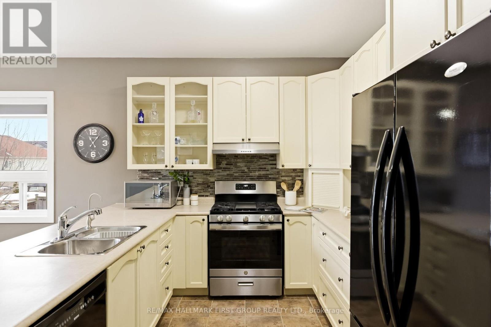 27 Keeler Crescent, Clarington, Ontario  L1C 0C1 - Photo 12 - E12802464