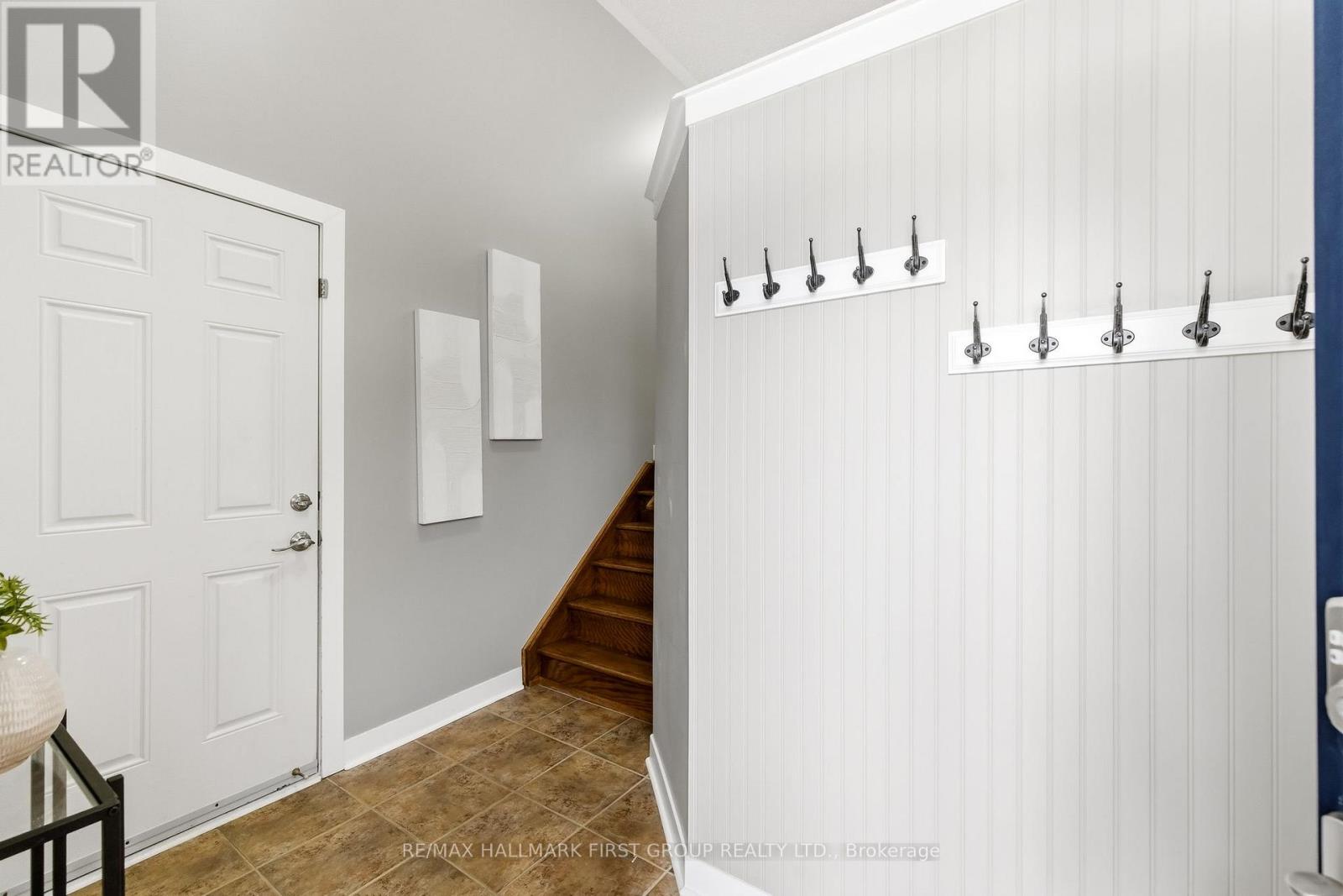 27 Keeler Crescent, Clarington, Ontario  L1C 0C1 - Photo 5 - E12802464