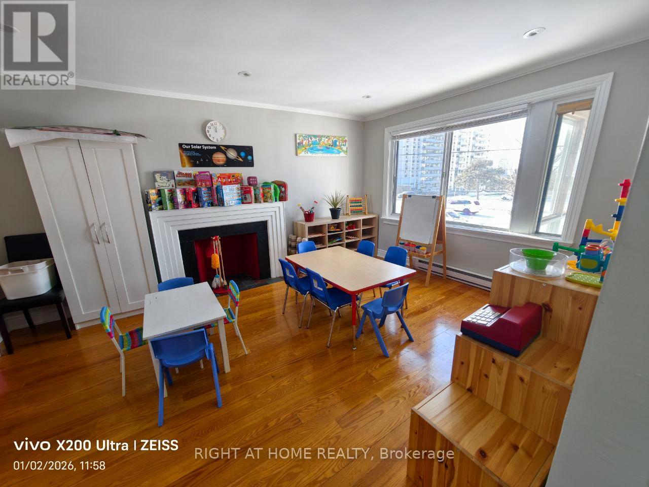 Upper Level - 1785 Victoria Pk Avenue, Toronto, Ontario  M1R 1T2 - Photo 5 - E12802532