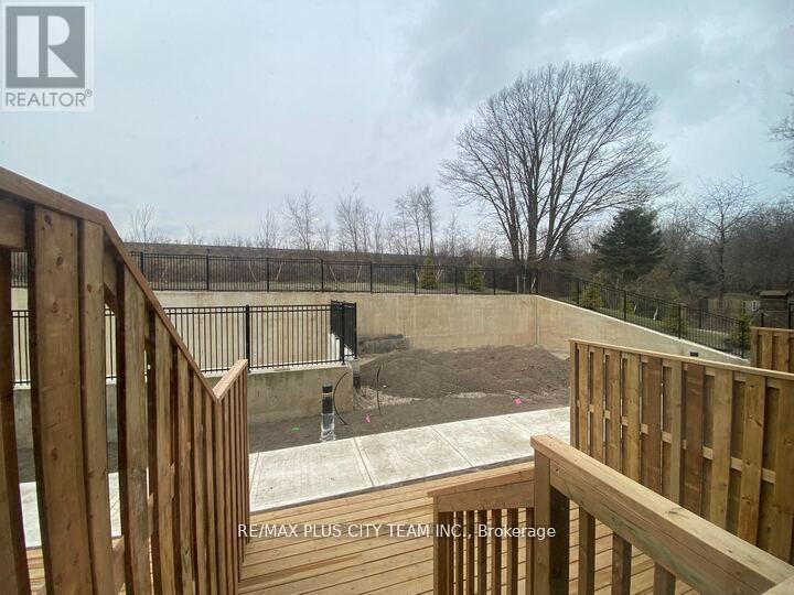 Blka#12 - 176 Clonmore Drive, Toronto, Ontario  M1N 0B9 - Photo 8 - E12802592