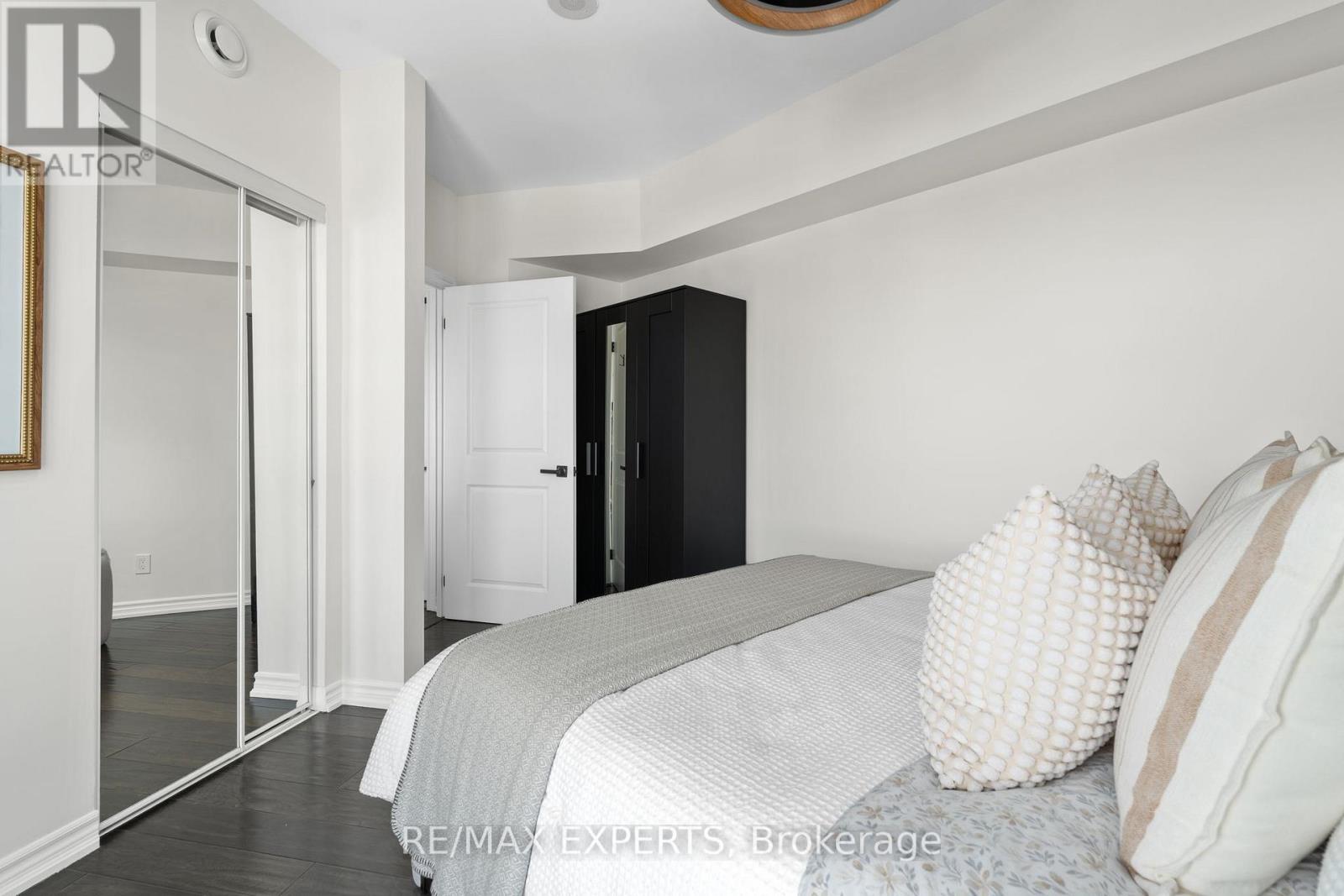 1207 - 7730 Kipling Avenue, Vaughan, Ontario  L4L 1Y9 - Photo 18 - N12802452