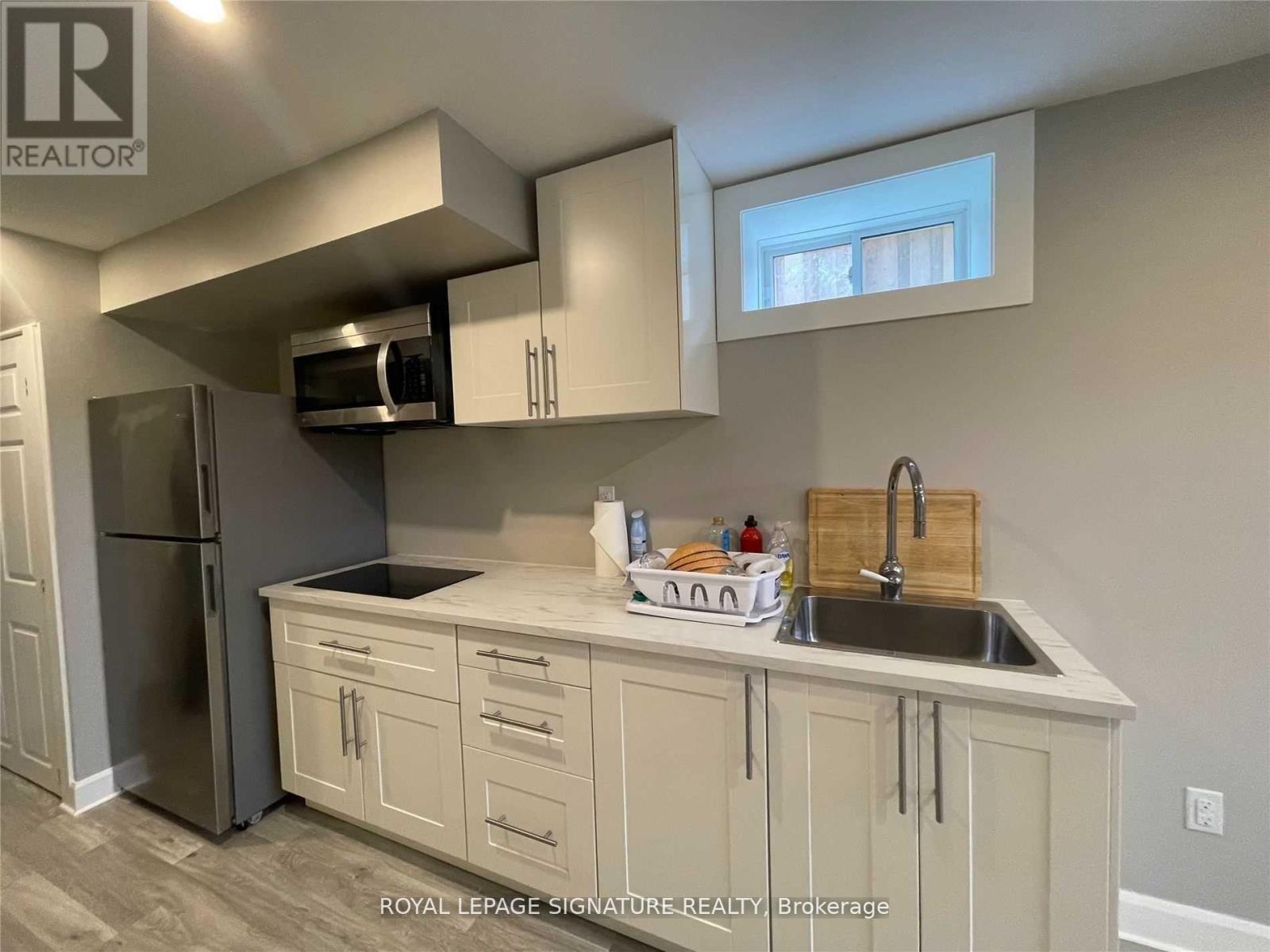 Bsmt - 174 Wagner Crescent, Essa, Ontario  L0M 1B6 - Photo 3 - N12802458