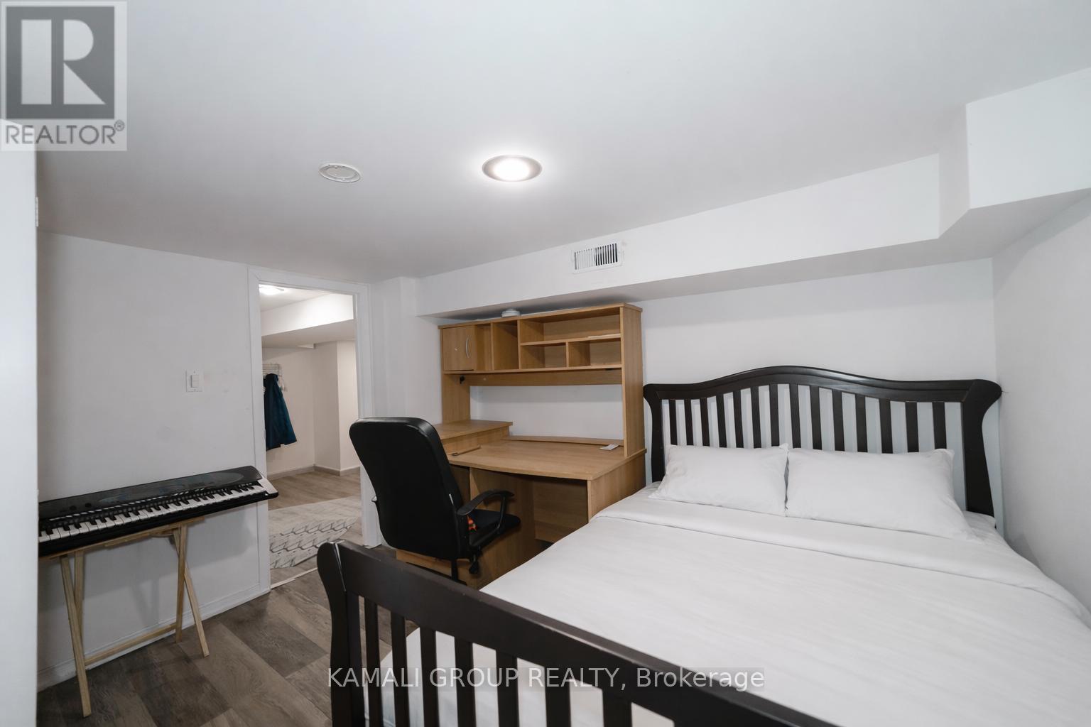 Bsmt - 46 Centre Street E, Richmond Hill, Ontario  L4C 1A4 - Photo 10 - N12802576