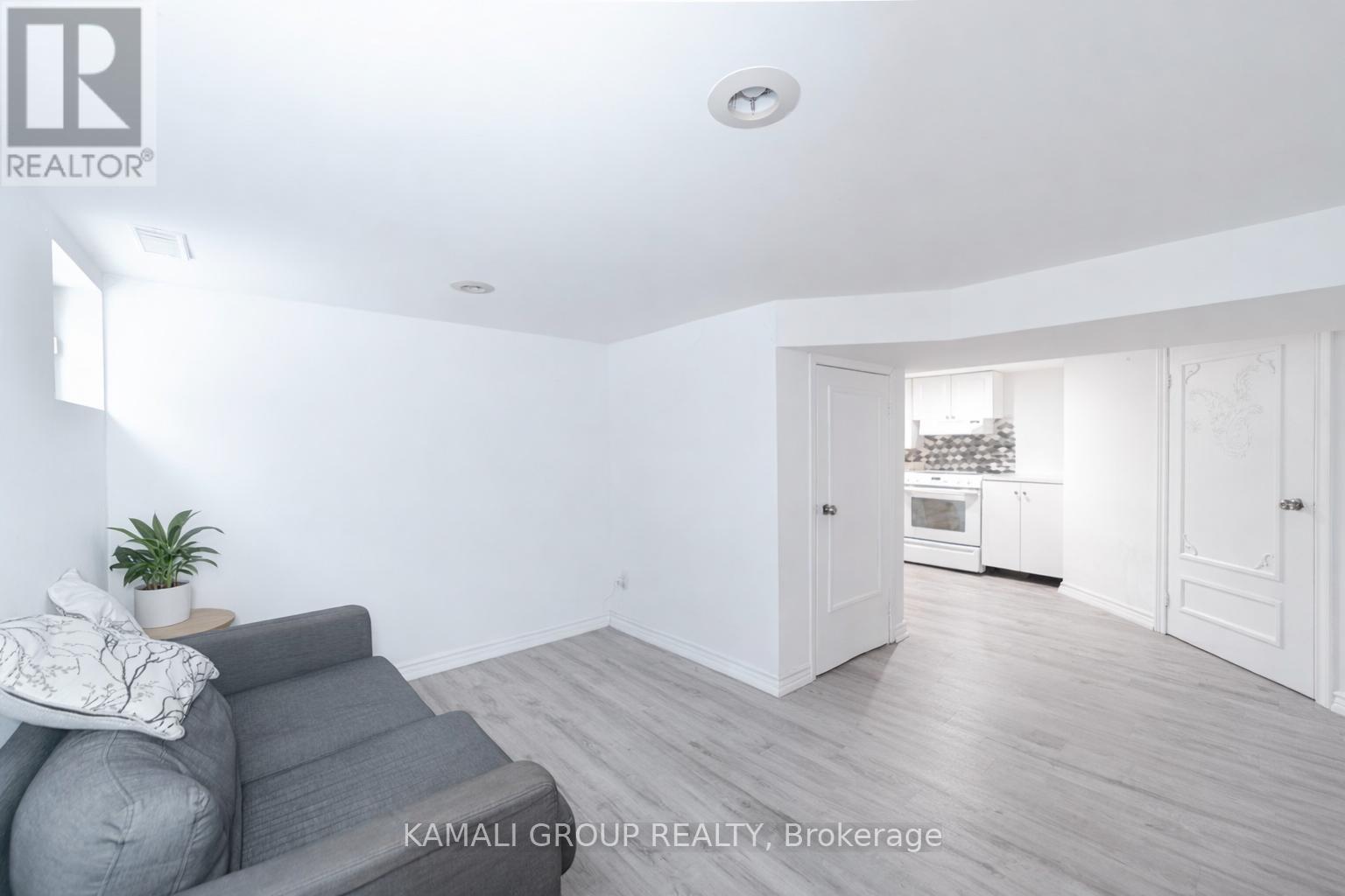 Bsmt - 46 Centre Street E, Richmond Hill, Ontario  L4C 1A4 - Photo 6 - N12802576