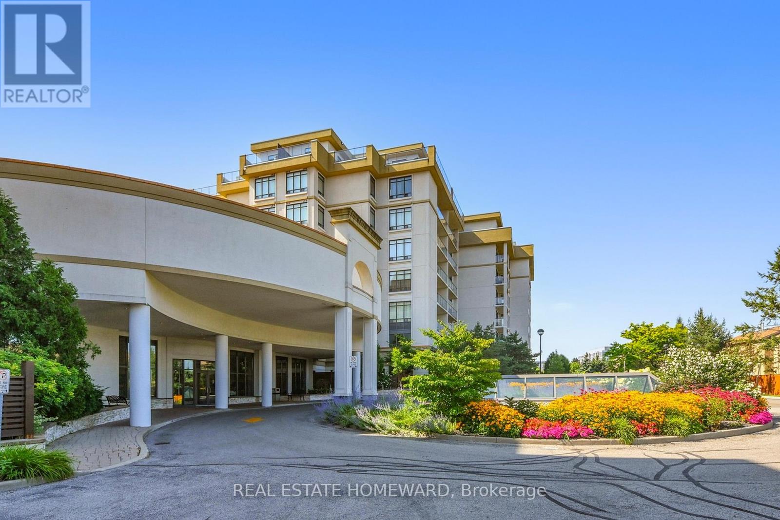 116 - 11121 YONGE STREET, Richmond Hill, Ontario