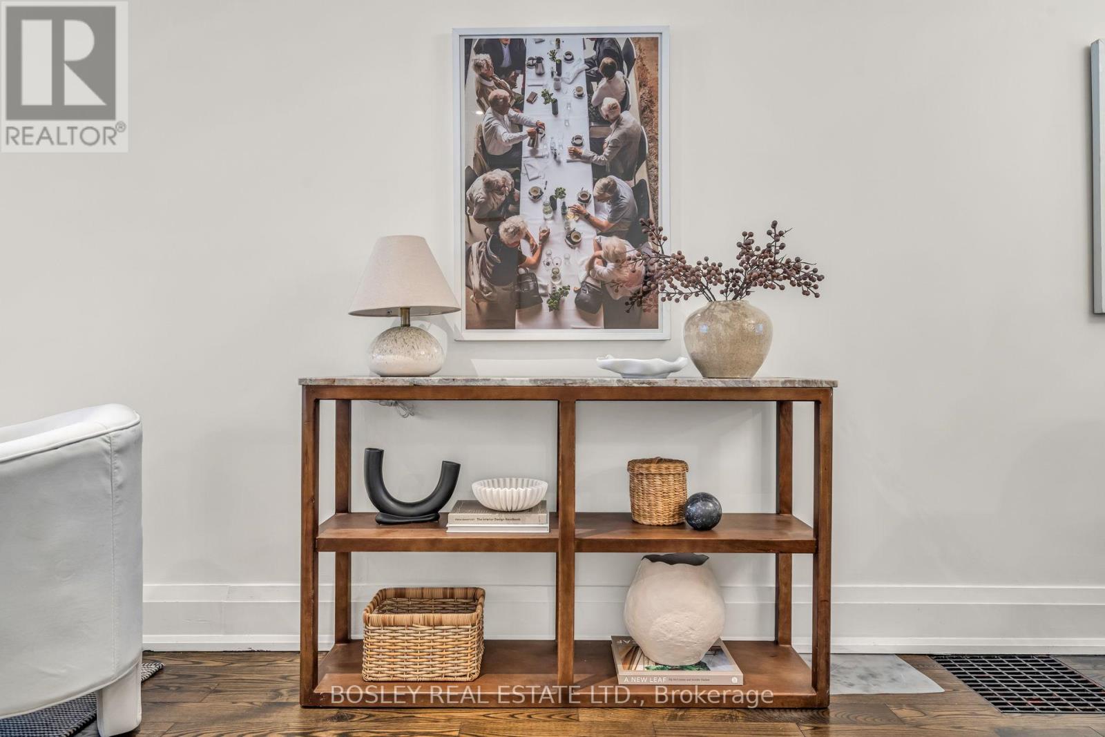 19 Thursfield Crescent, Toronto, Ontario  M4G 2N4 - Photo 13 - C12797194