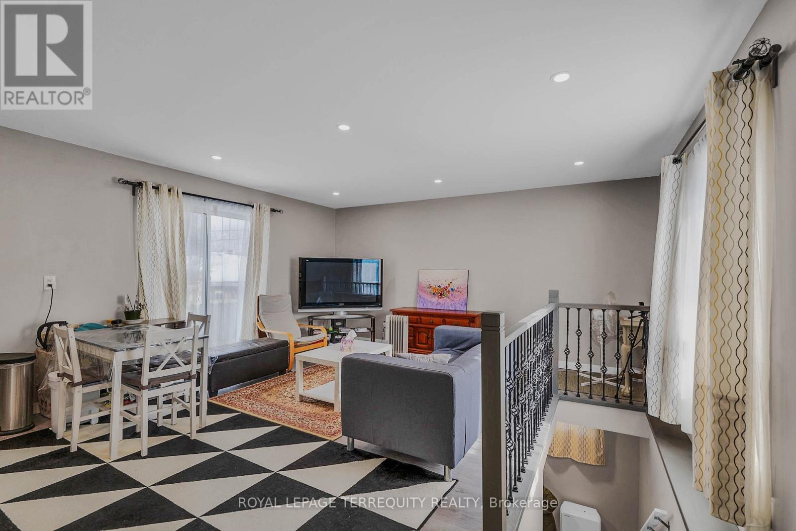 25 Bailey Crescent, Aurora, Ontario  L4G 2B2 - Photo 46 - N12632320