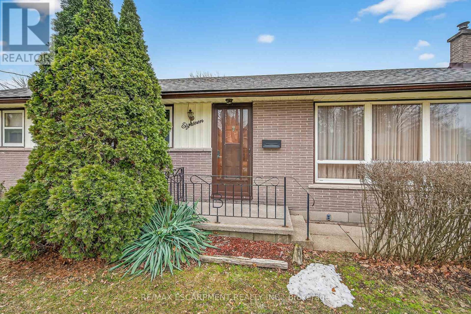 18 Charles Street, Norfolk, Ontario  N3Y 1Z6 - Photo 2 - X12801026