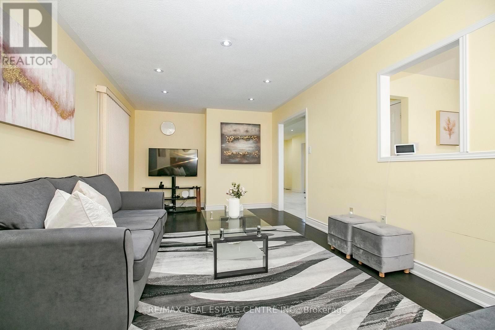 37 Duggan Drive, Brampton, Ontario  L6Y 4J2 - Photo 12 - W12802474