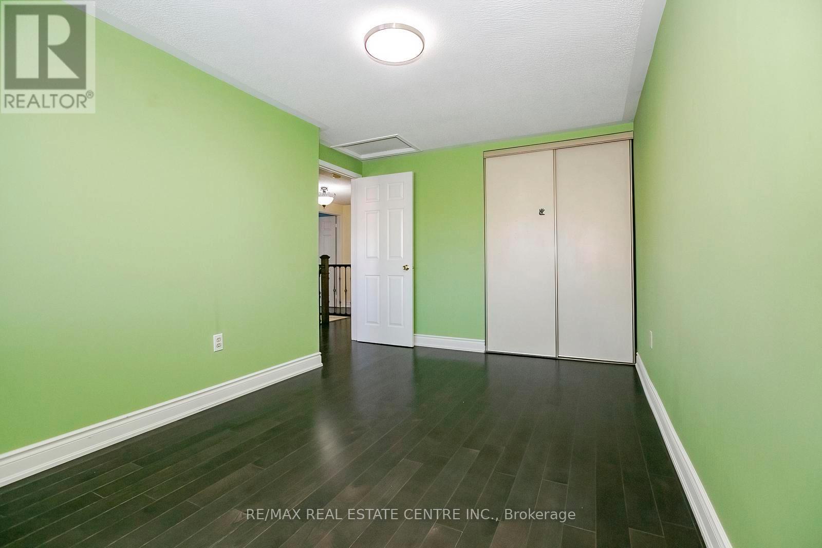 37 Duggan Drive, Brampton, Ontario  L6Y 4J2 - Photo 32 - W12802474