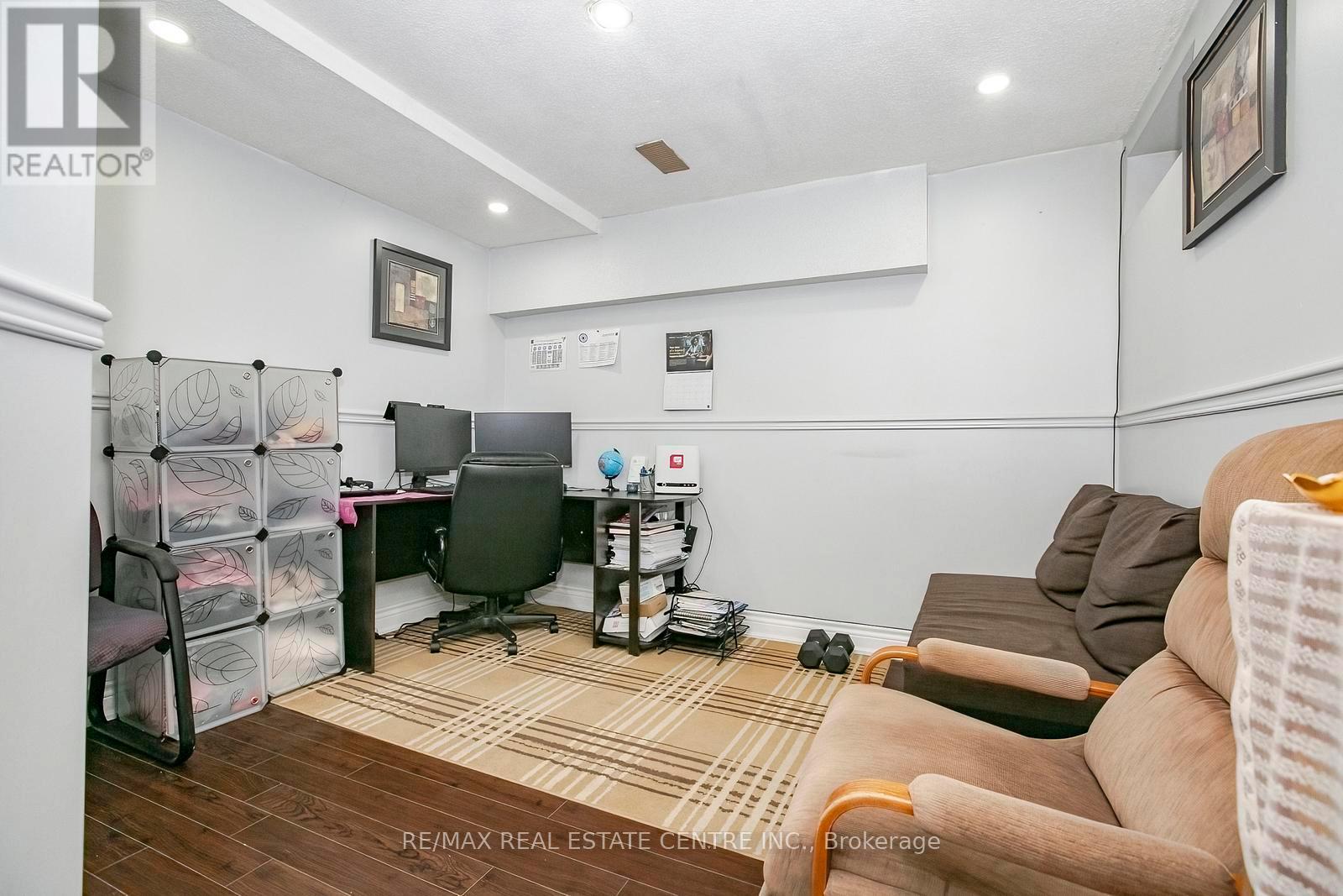 37 Duggan Drive, Brampton, Ontario  L6Y 4J2 - Photo 35 - W12802474