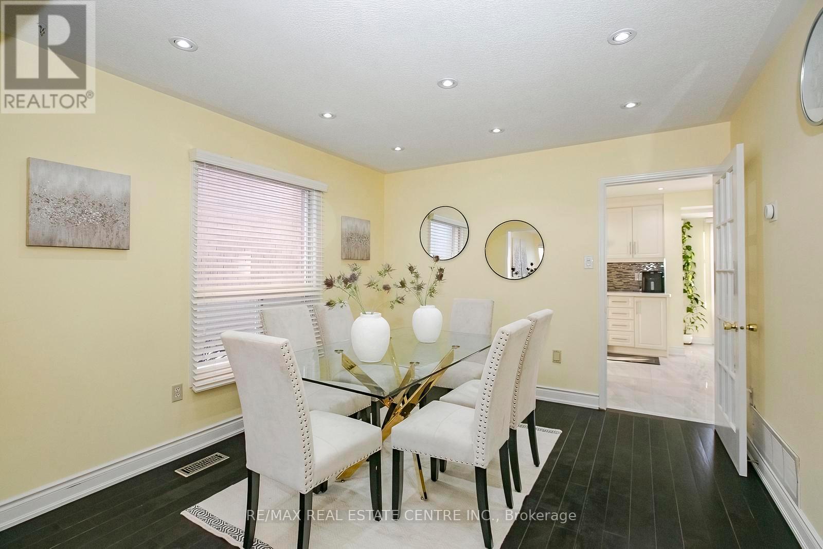 37 Duggan Drive, Brampton, Ontario  L6Y 4J2 - Photo 8 - W12802474