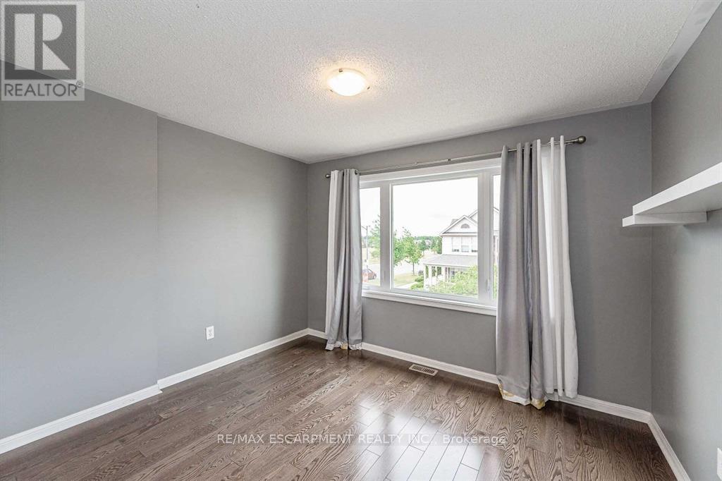 803 Mckay Crescent, Milton, Ontario  L9T 6L1 - Photo 20 - W12802506