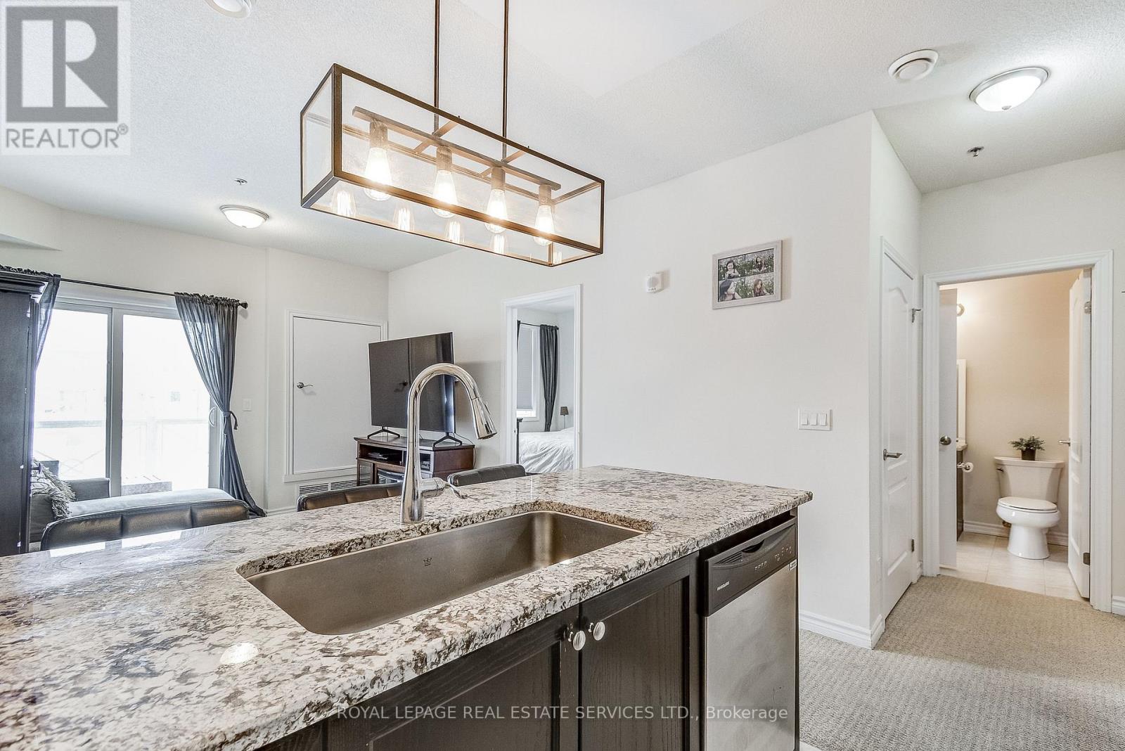 211 - 1360 Costigan Road, Milton, Ontario  L9T 0Y8 - Photo 8 - W12802512