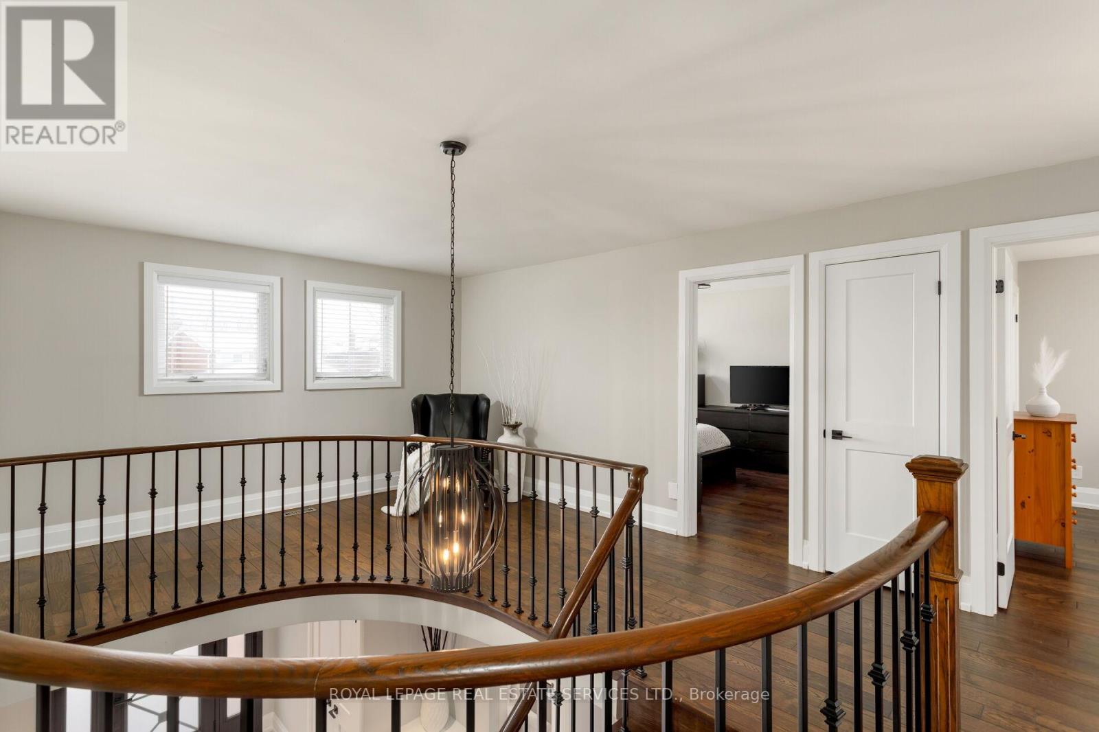 1286 Gryphon Mews, Mississauga, Ontario  L4W 3E5 - Photo 23 - W12802560