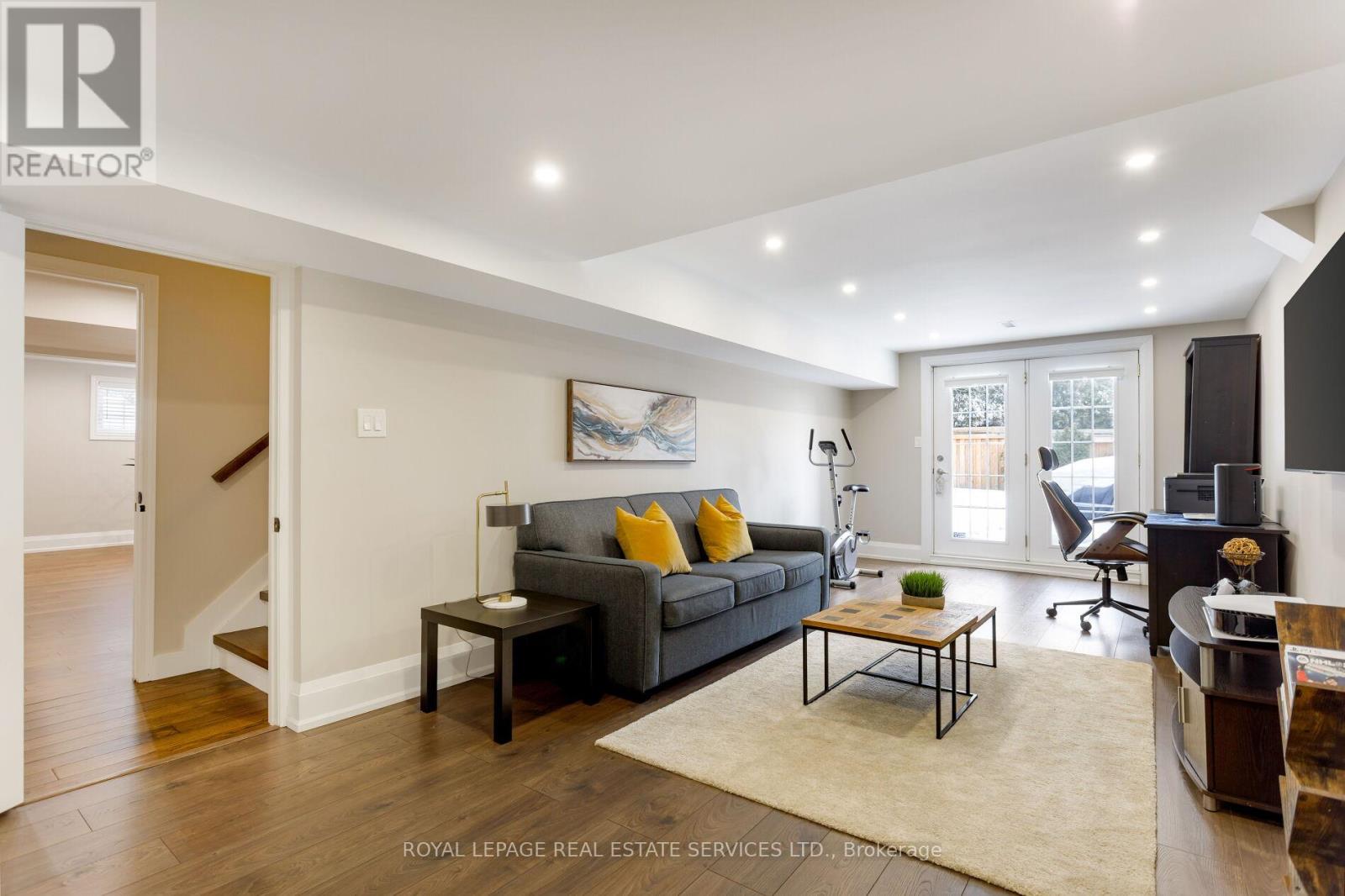 1286 Gryphon Mews, Mississauga, Ontario  L4W 3E5 - Photo 28 - W12802560