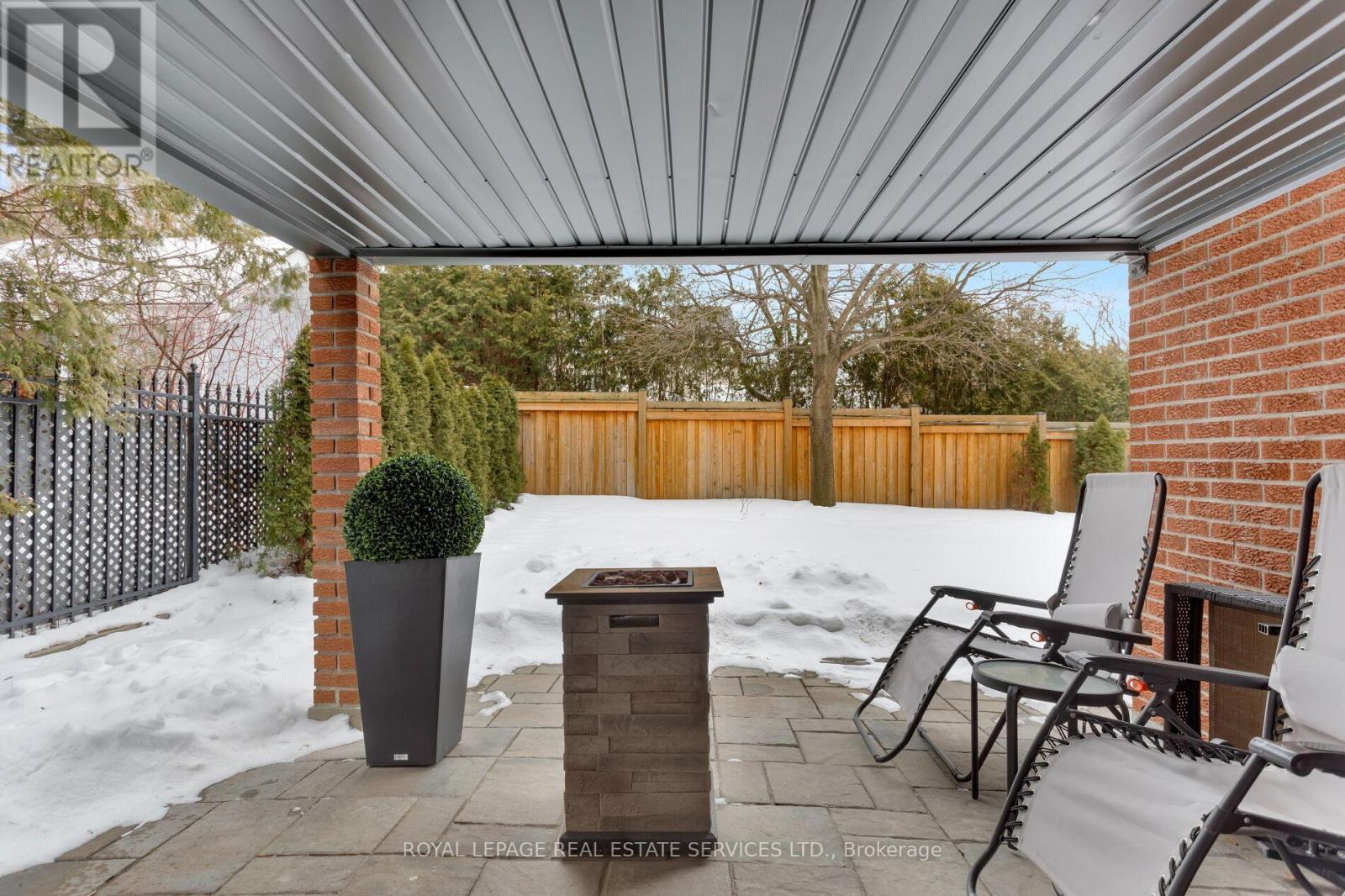 1286 Gryphon Mews, Mississauga, Ontario  L4W 3E5 - Photo 39 - W12802560