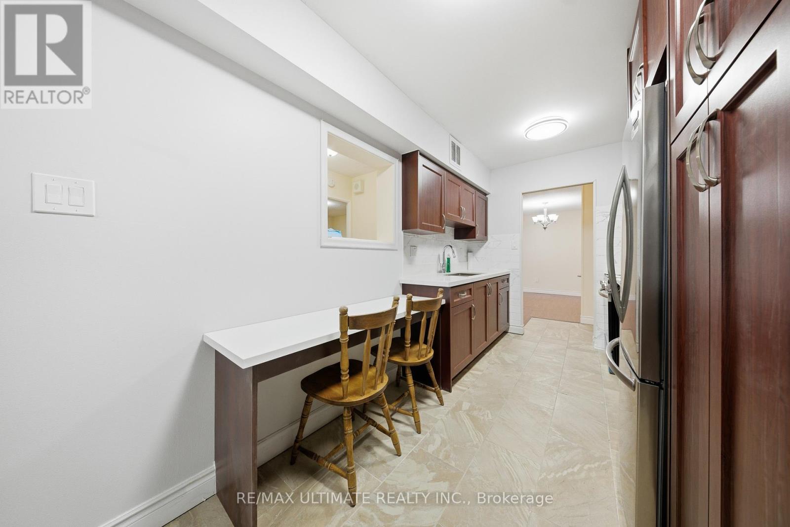 909 - 390 Dixon Road, Toronto, Ontario  M9R 1T4 - Photo 7 - W12802584