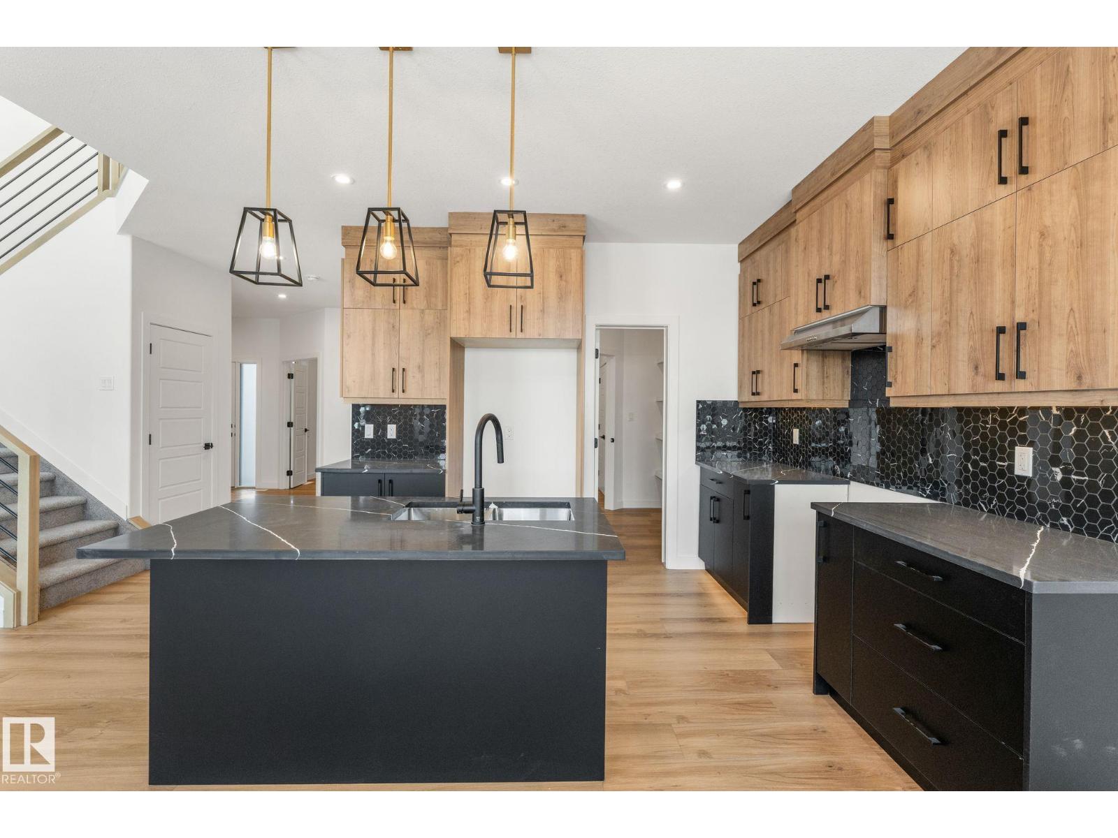 9615 89a St, Morinville, Alberta  T8R 2R6 - Photo 10 - E4474107