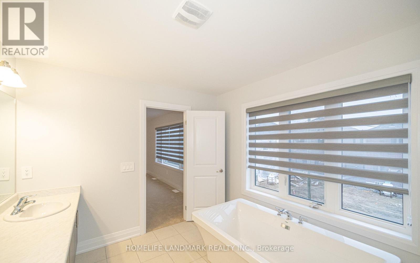 14 Mckay Avenue, Kawartha Lakes, Ontario  K9V 0R2 - Photo 22 - X12802430