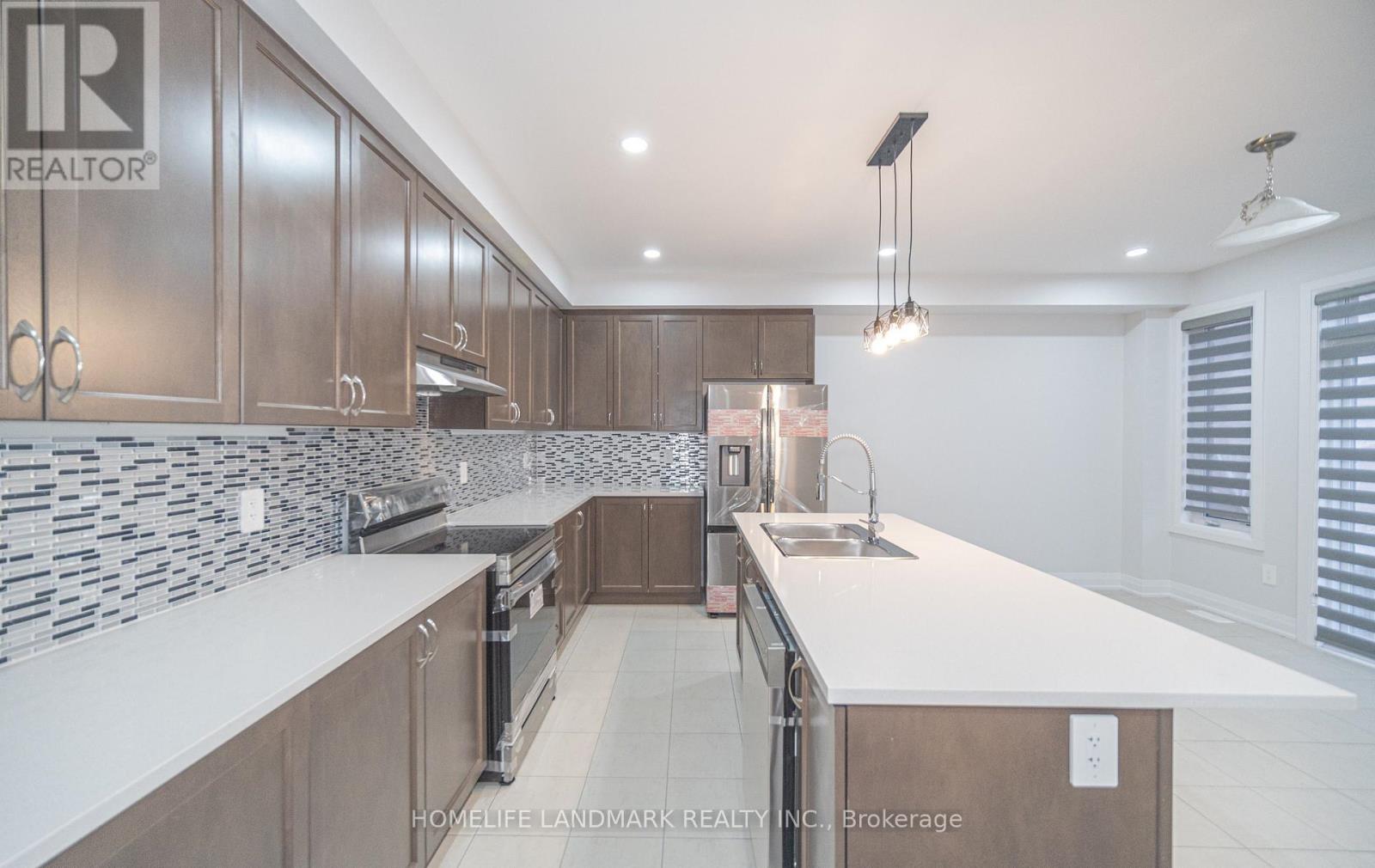 14 Mckay Avenue, Kawartha Lakes, Ontario  K9V 0R2 - Photo 5 - X12802430