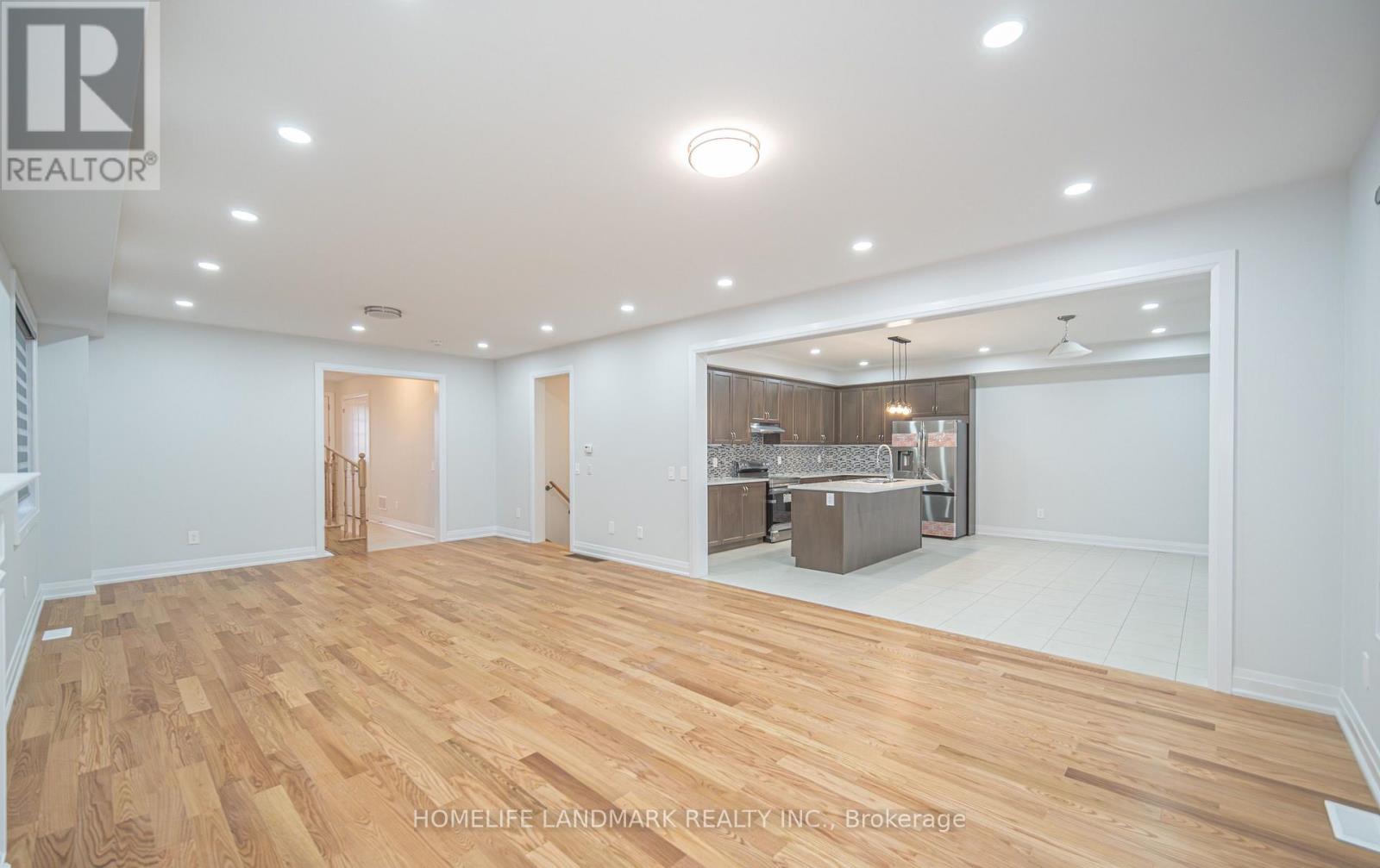 14 Mckay Avenue, Kawartha Lakes, Ontario  K9V 0R2 - Photo 9 - X12802430