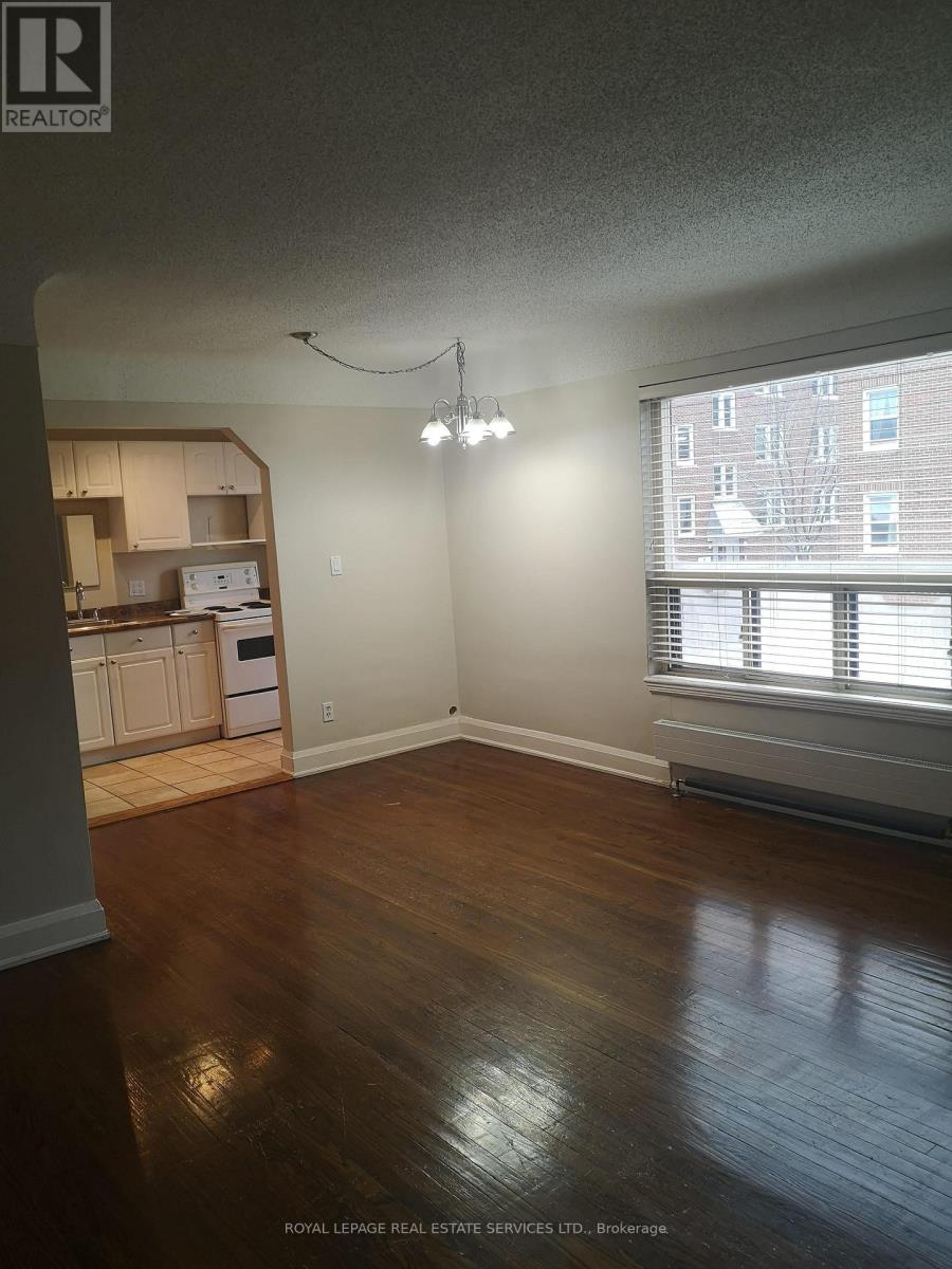 8 - 10 Rockwood Place, Hamilton, Ontario  L8N 2G2 - Photo 3 - X12802534