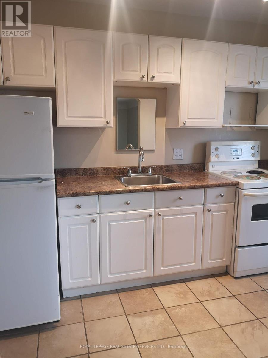 8 - 10 Rockwood Place, Hamilton, Ontario  L8N 2G2 - Photo 8 - X12802534