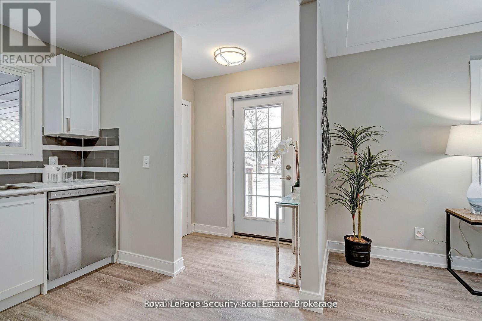 183 Sekura Street, Cambridge, Ontario  N1R 3R2 - Photo 6 - X12802558