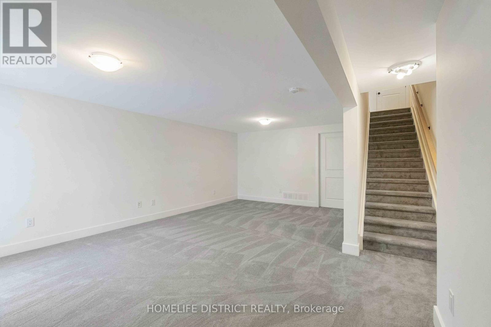 58 Whitcomb Crescent, Smiths Falls, Ontario  K7A 0A2 - Photo 12 - X12802616