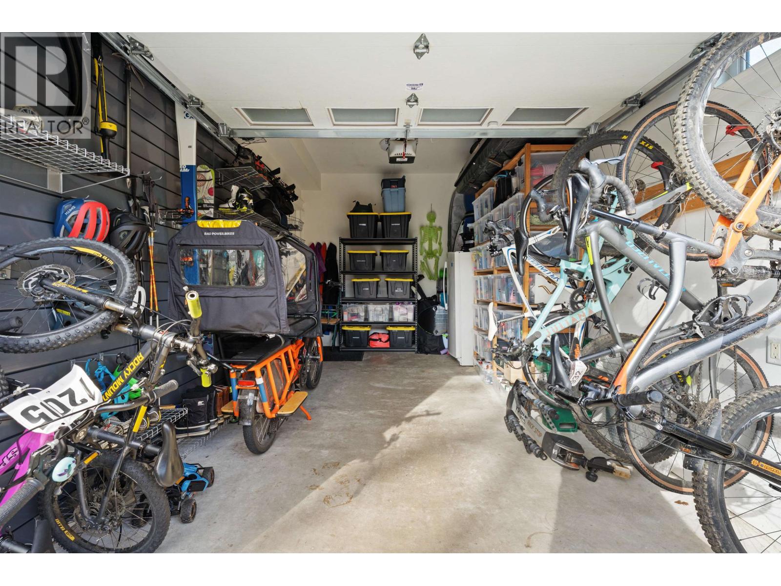 335 E 8th Street, North Vancouver, British Columbia  V7L 1Z2 - Photo 35 - R3091468