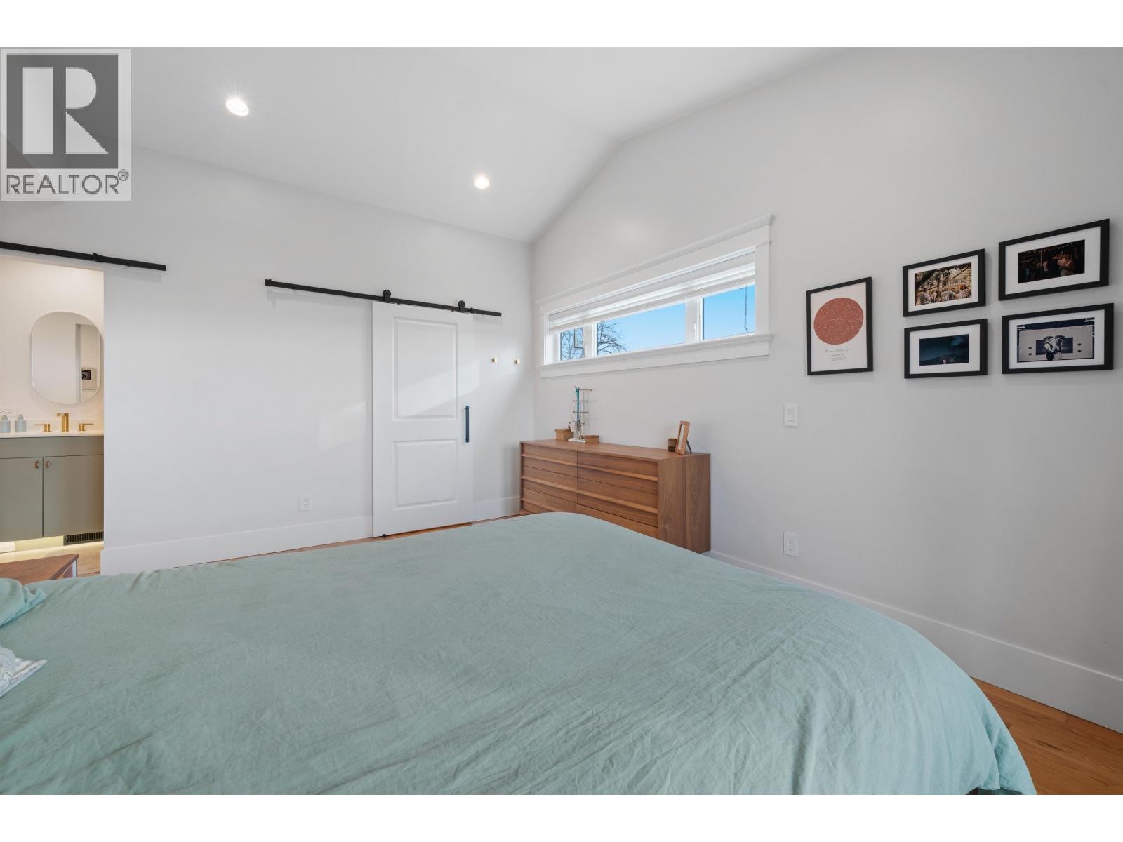 335 E 8th Street, North Vancouver, British Columbia  V7L 1Z2 - Photo 24 - R3091468