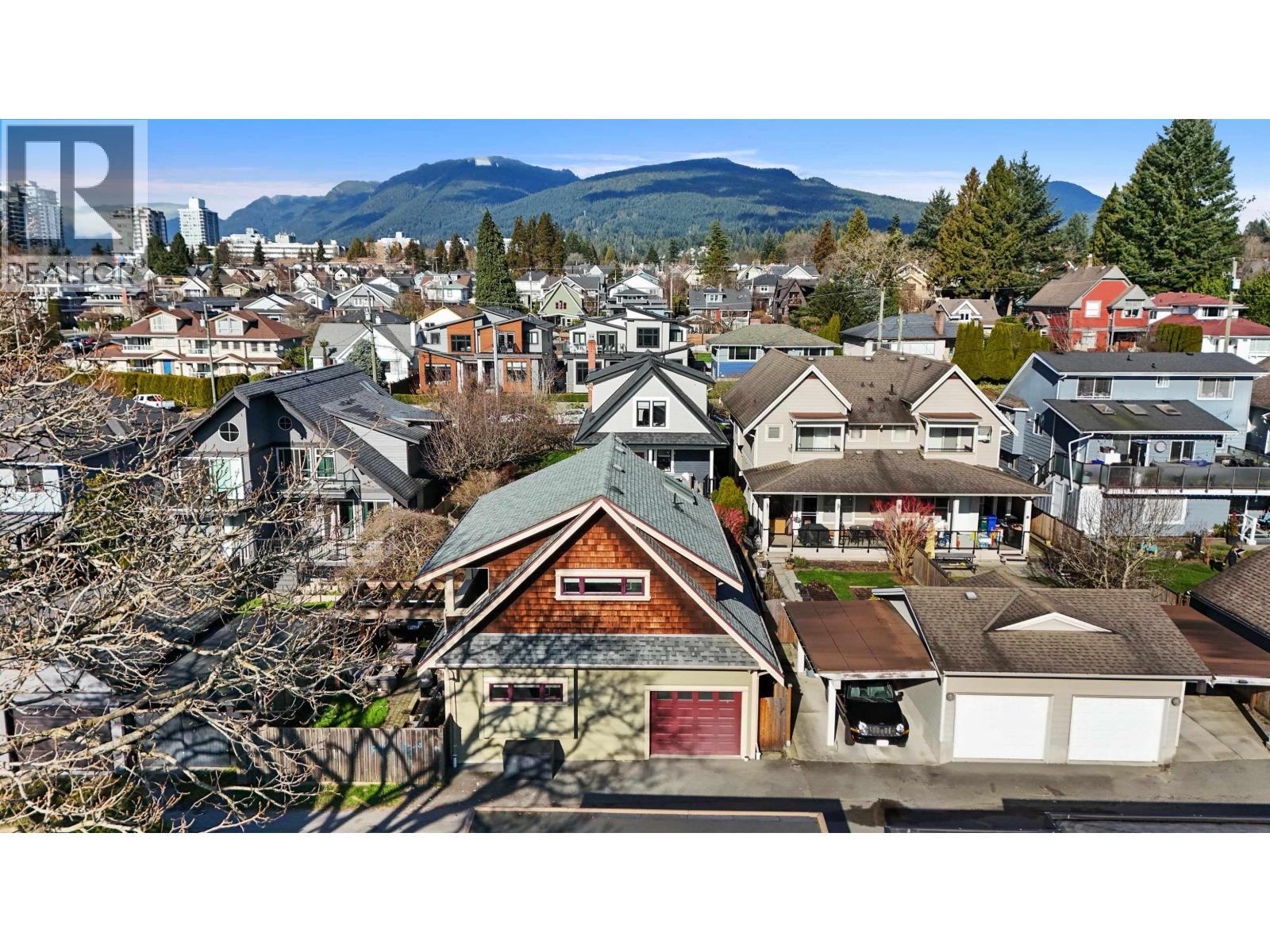 335 E 8th Street, North Vancouver, British Columbia  V7L 1Z2 - Photo 36 - R3091468