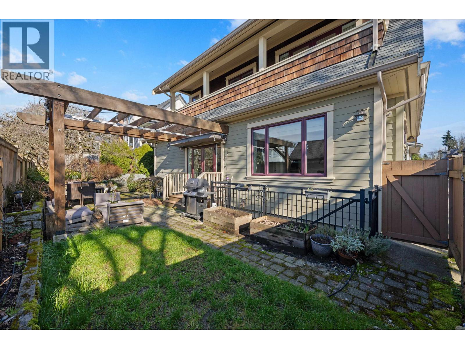 335 E 8th Street, North Vancouver, British Columbia  V7L 1Z2 - Photo 13 - R3091468