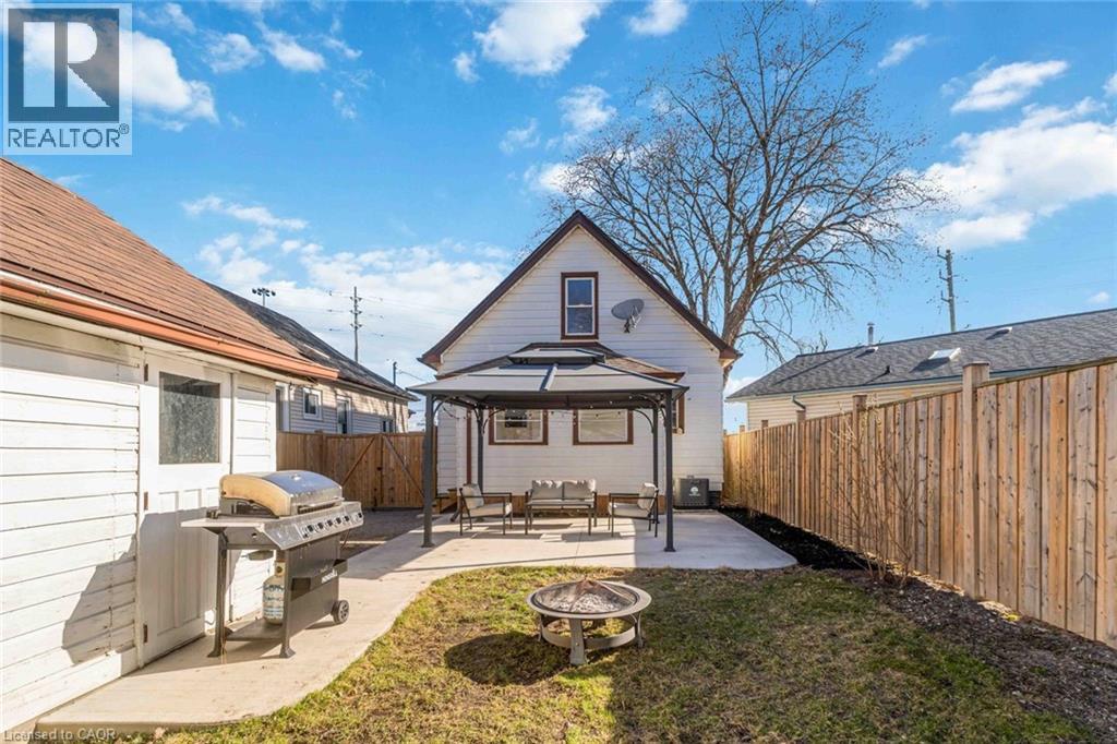 22 Bertram Street, St. Catharines, Ontario  L2R 1A8 - Photo 21 - 40806208