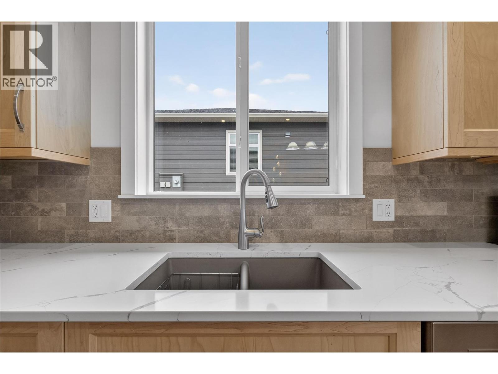 2715 Golf Course Drive Unit# #6, Blind Bay, British Columbia  V0E 1H1 - Photo 24 - 10375170