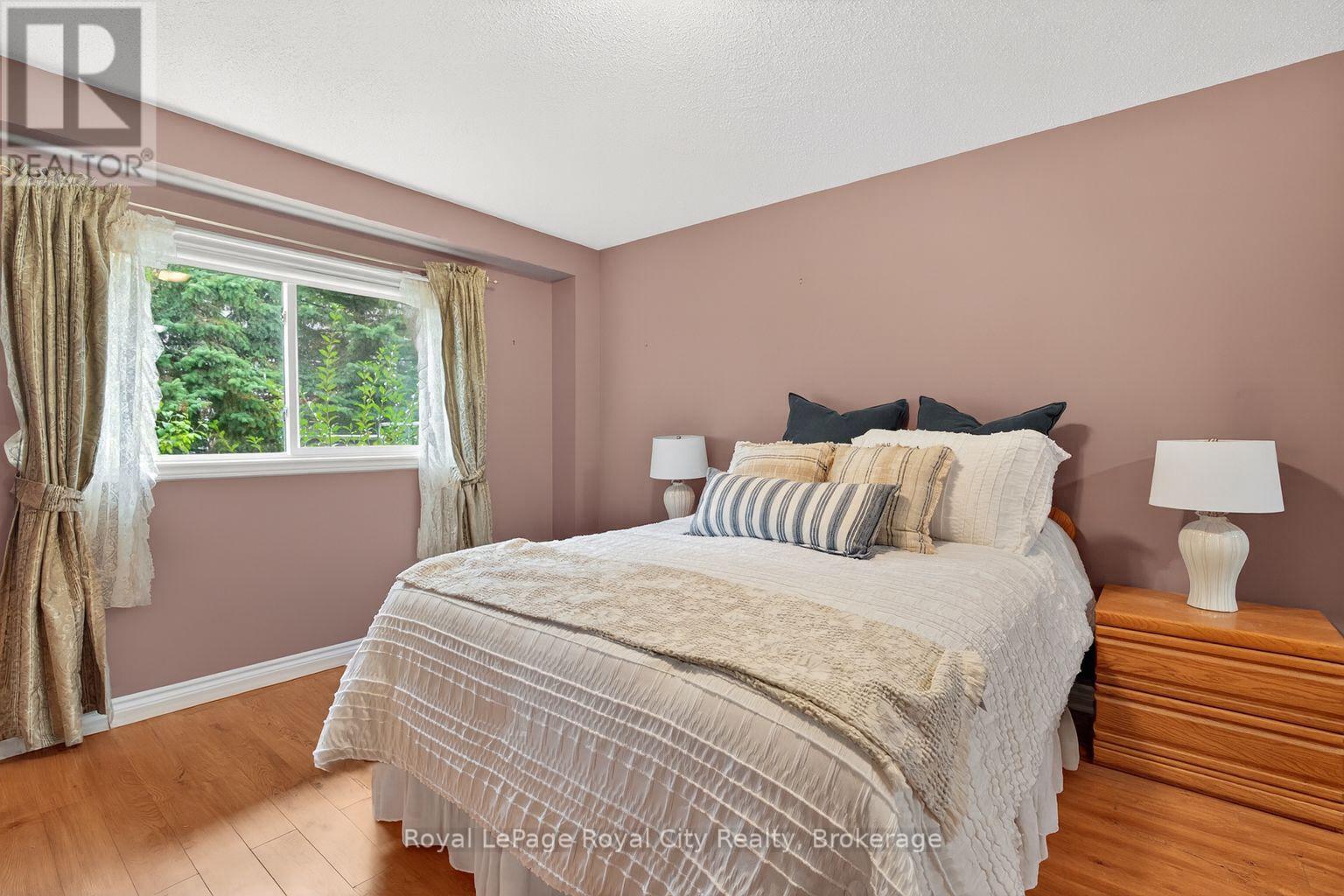 22 Thornton Street, Guelph, Ontario  N1E 7B1 - Photo 18 - X12799890