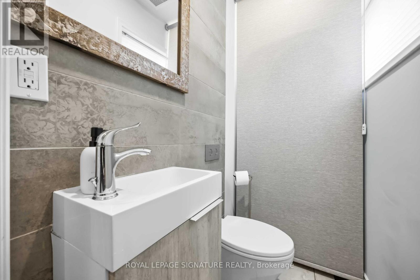 104 Marbury Crescent, Toronto, Ontario  M3A 2G4 - Photo 11 - C12801074