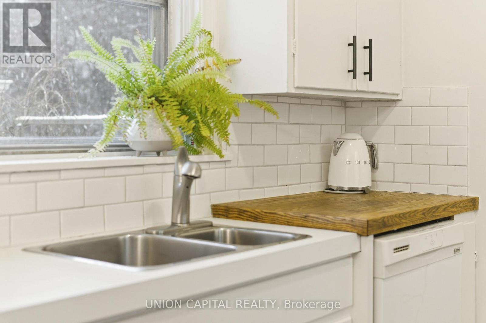 71 Stuart Crescent, Toronto, Ontario  M2N 1A8 - Photo 11 - C12802508