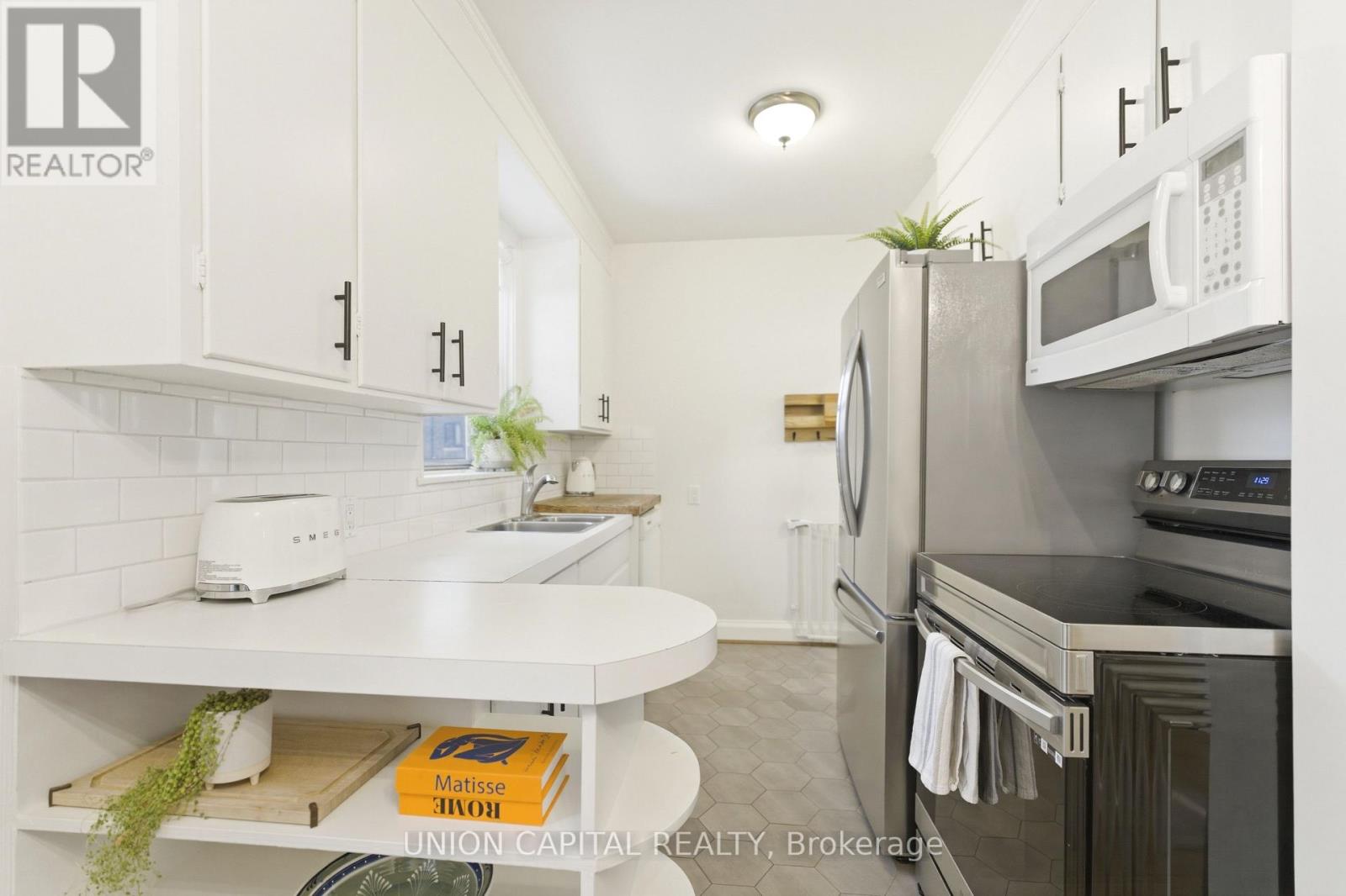 71 Stuart Crescent, Toronto, Ontario  M2N 1A8 - Photo 9 - C12802508