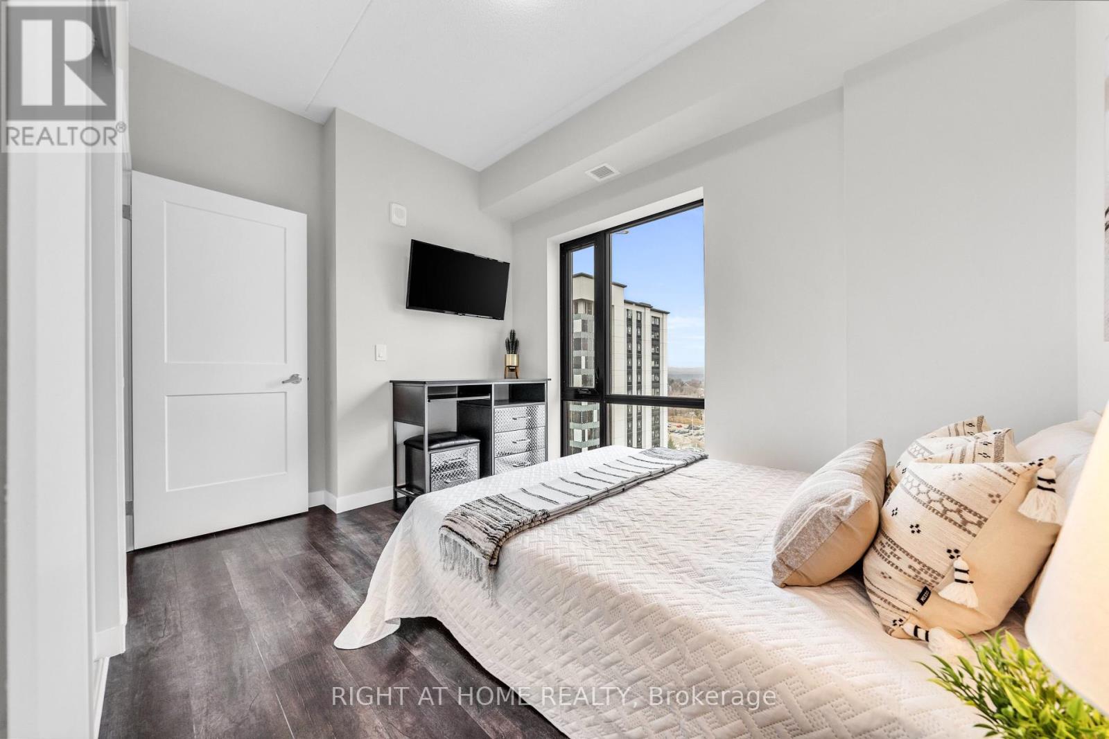 807 - 15 Queen Street S, Hamilton, Ontario  L8P 0C6 - Photo 32 - X12801696