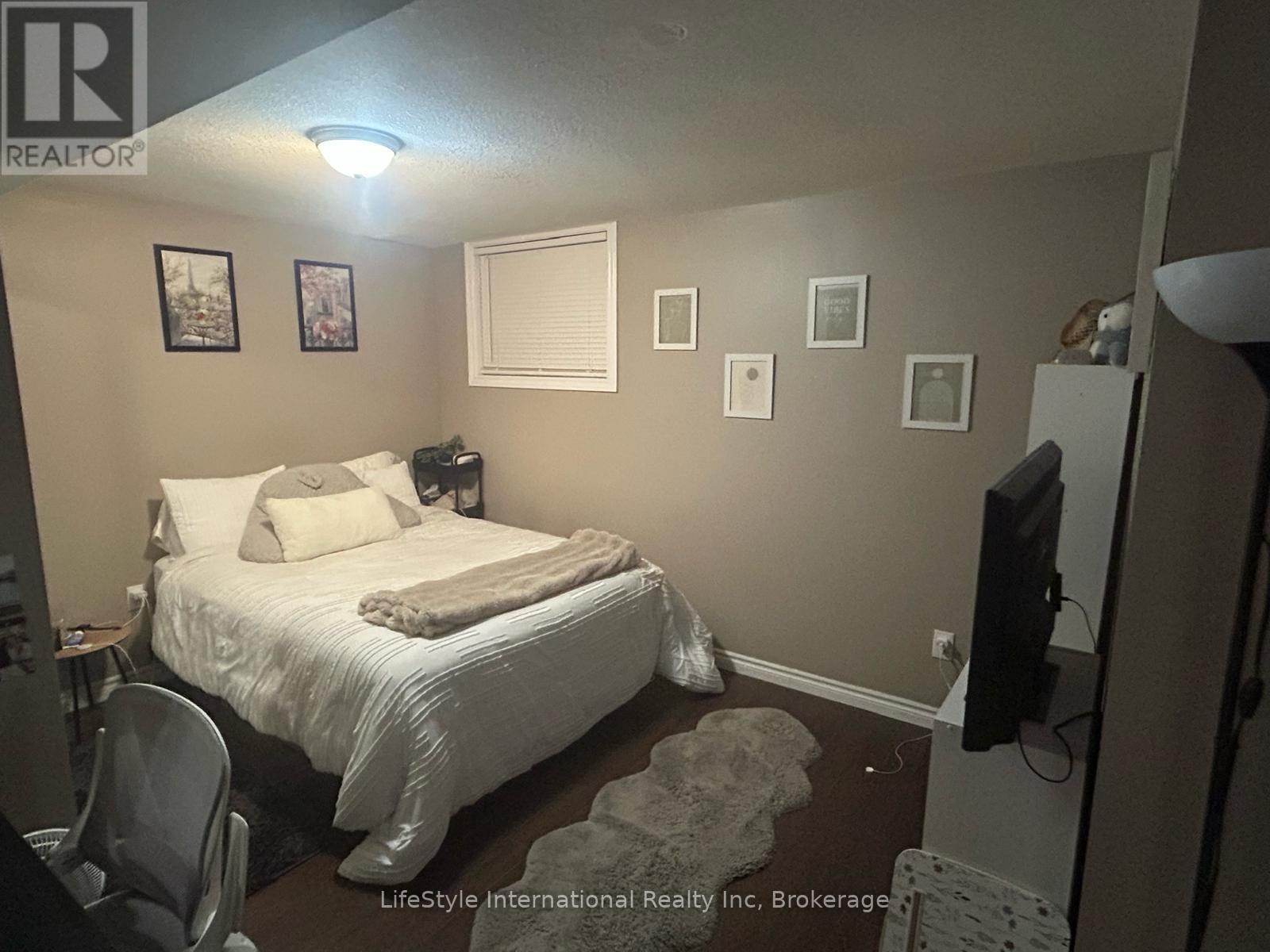 Lower - 254 Farley Drive, Guelph, Ontario  N1L 1N2 - Photo 4 - X12802726