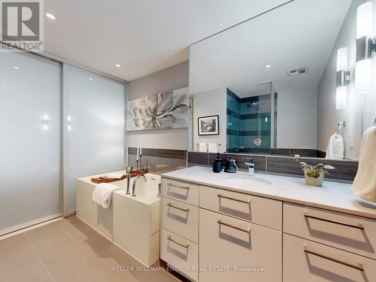 2902 - 390 Cherry Street, Toronto (Waterfront Communities), Ontario  M5A 0E2 - Photo 18 - C12802734