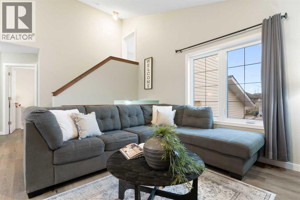 20 Willowbrook Crescent Nw, Airdrie, Alberta  T4B 2S4 - Photo 5 - A2284649