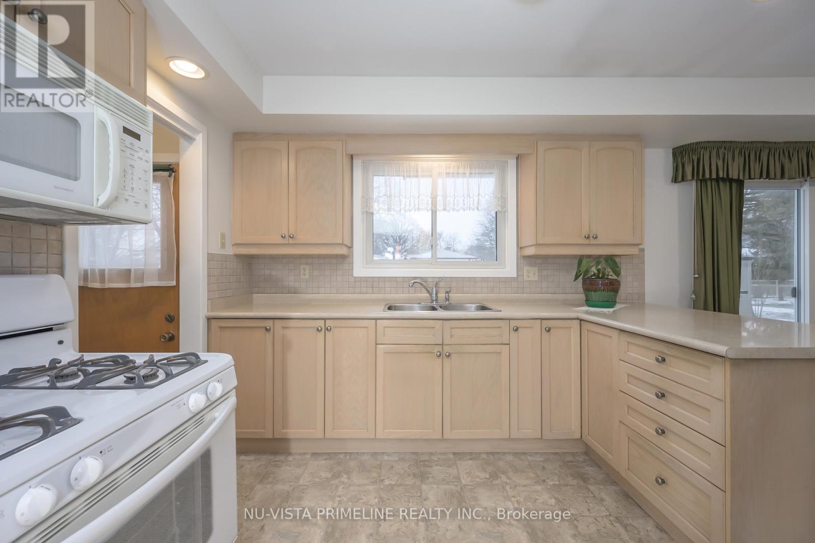 23 Roland Lane, London North, Ontario  N5X 1E9 - Photo 21 - X12802716