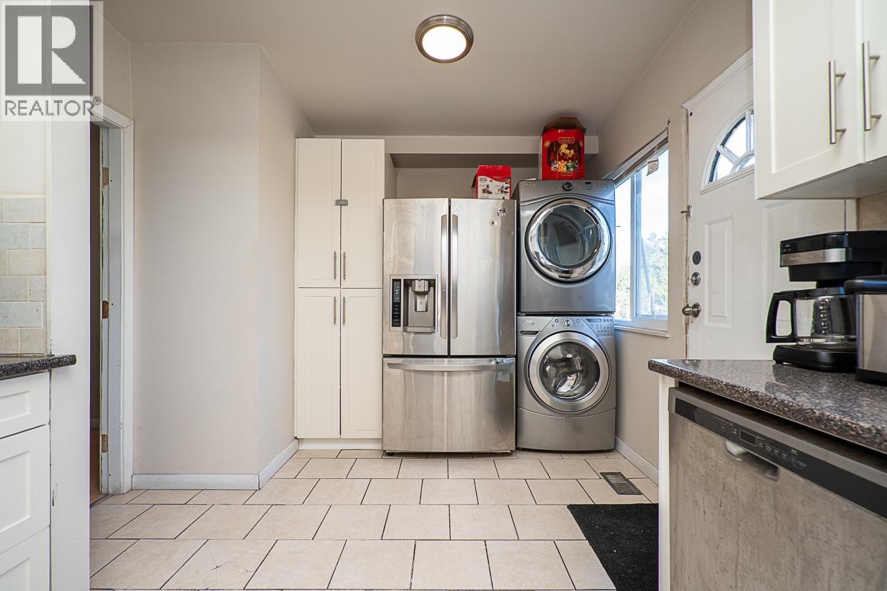 11900 Burnett Street, Maple Ridge, British Columbia  V2X 6P5 - Photo 12 - R3091331