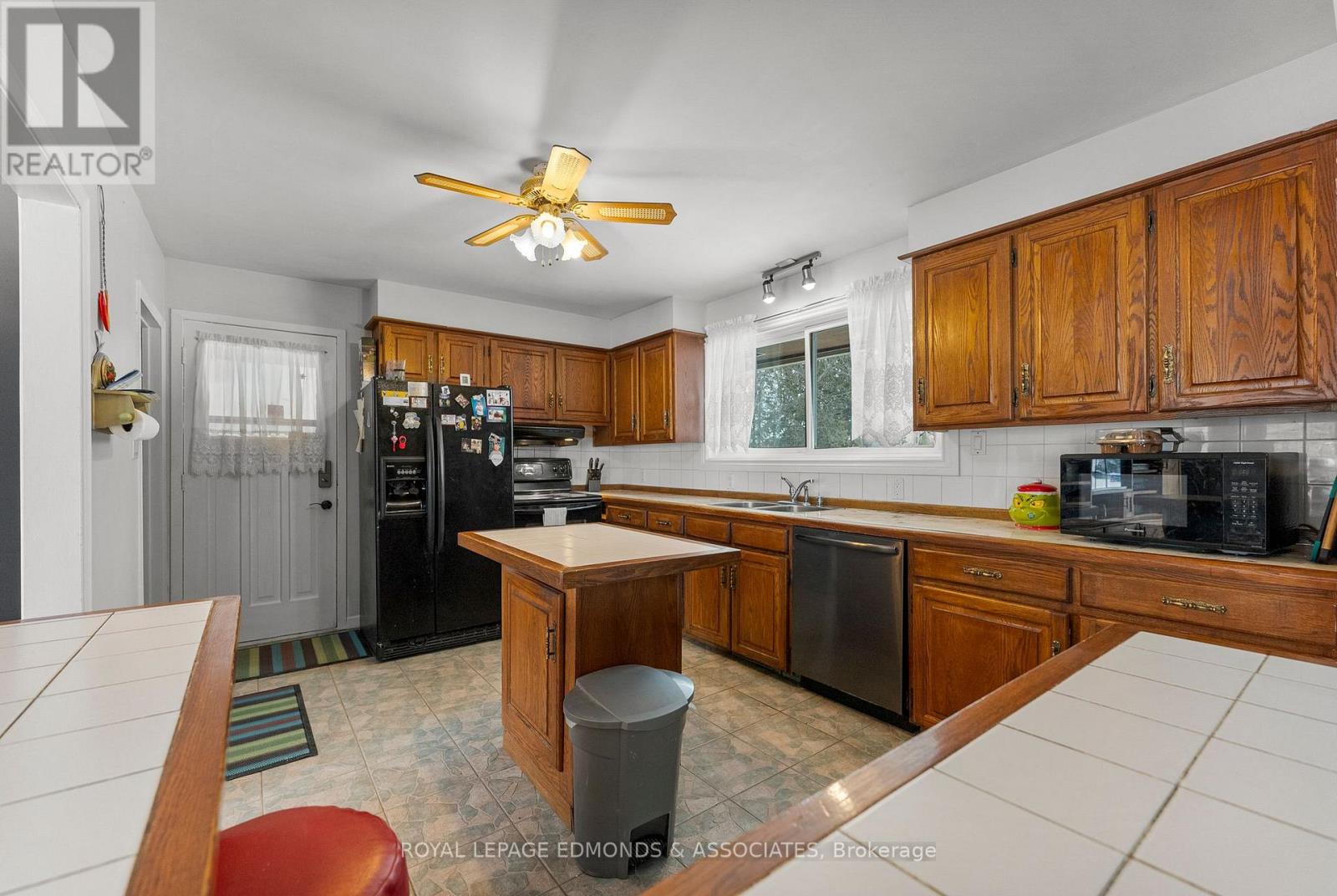 202 Mud Lake Road, Pembroke, Ontario  K8A 6W4 - Photo 11 - X12802728