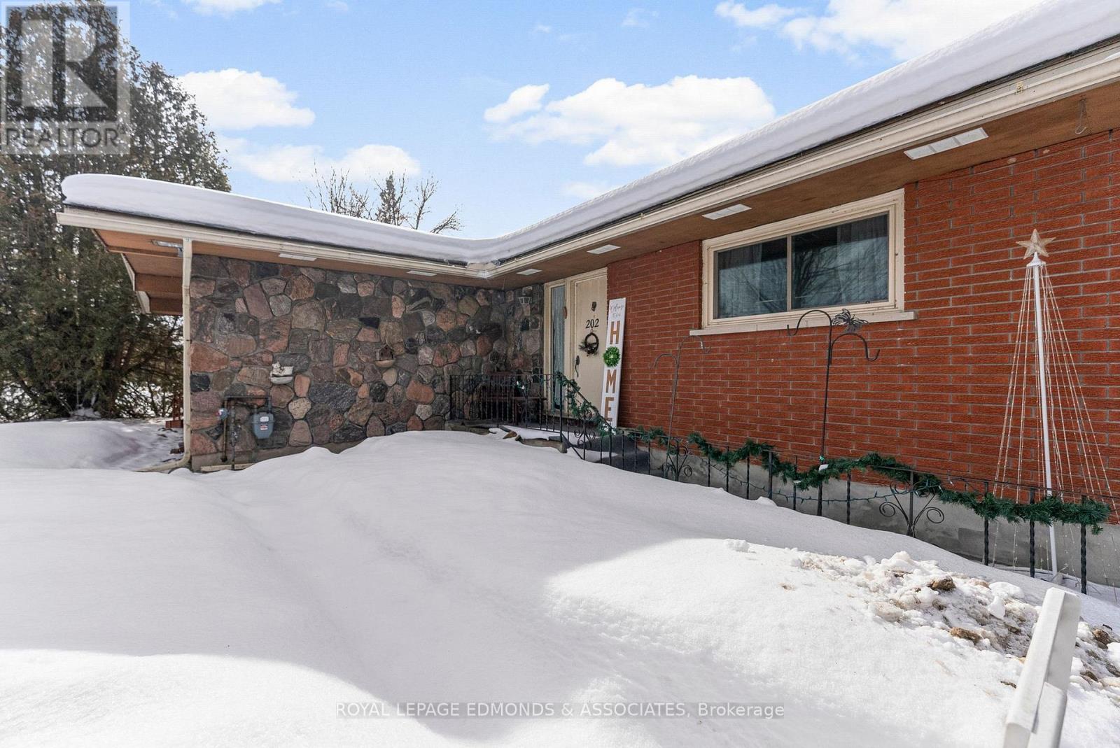 202 Mud Lake Road, Pembroke, Ontario  K8A 6W4 - Photo 9 - X12802728