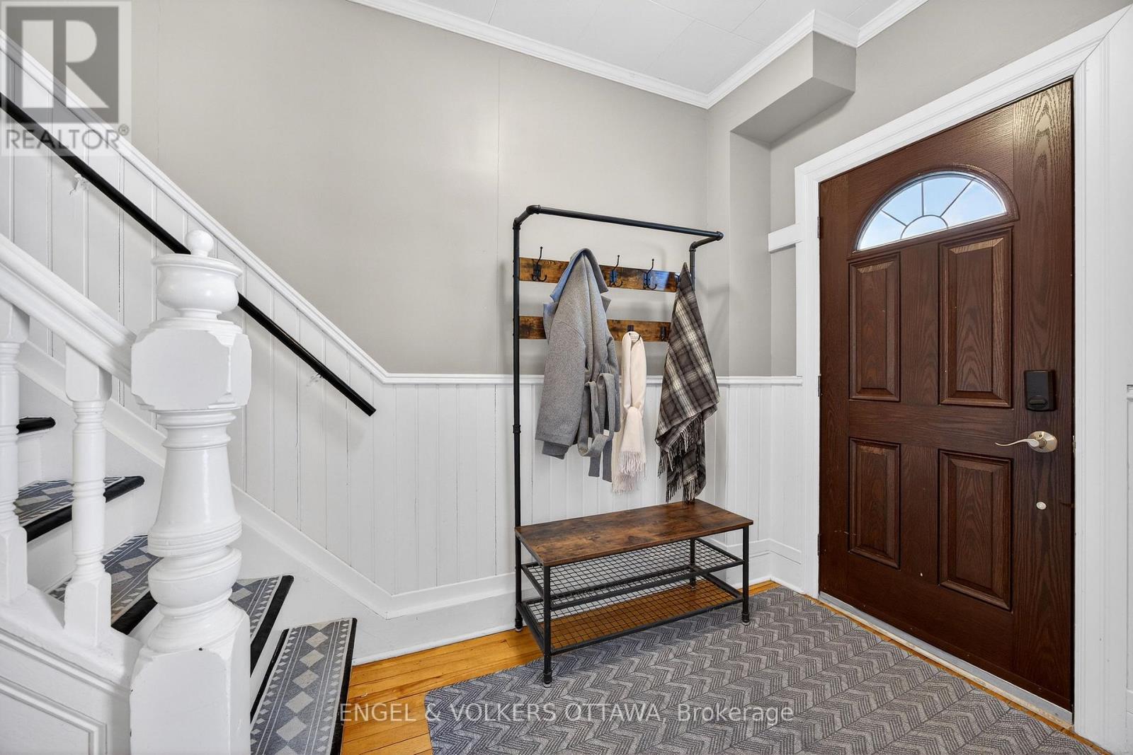 27 King George Street, Ottawa, Ontario  K1K 1V6 - Photo 4 - X12802680