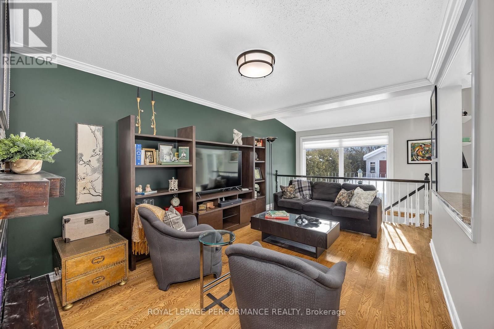 81 Saddle Crescent, Ottawa, Ontario  K1G 5L3 - Photo 12 - X12802762